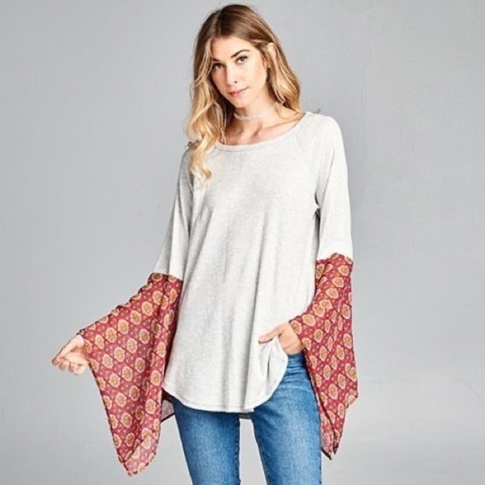 Gray & Red Handkerchief Hem Sleeved Boho Thermal Top